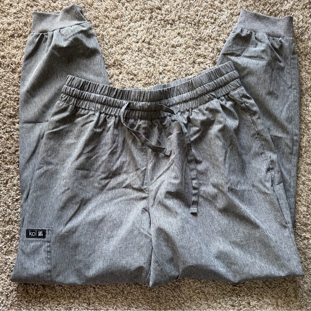 Women’s Koi Basics joggers